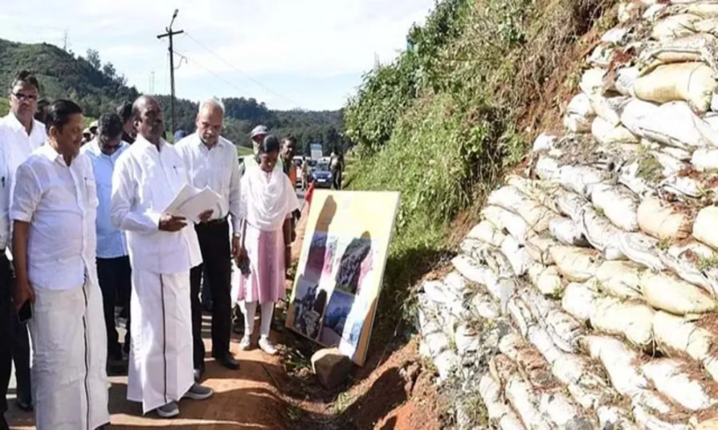 Minister EV Velu inspects road works between Kateri and Lovedale