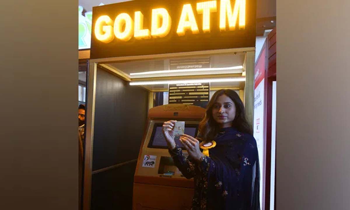 Hyderabad: GoldSikka launches Gold ATM version-2 at Ameerpet Metro Station