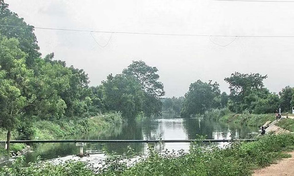 Disagreements once again arise among farmers regarding the work of LBP canal in Tamil Nadu