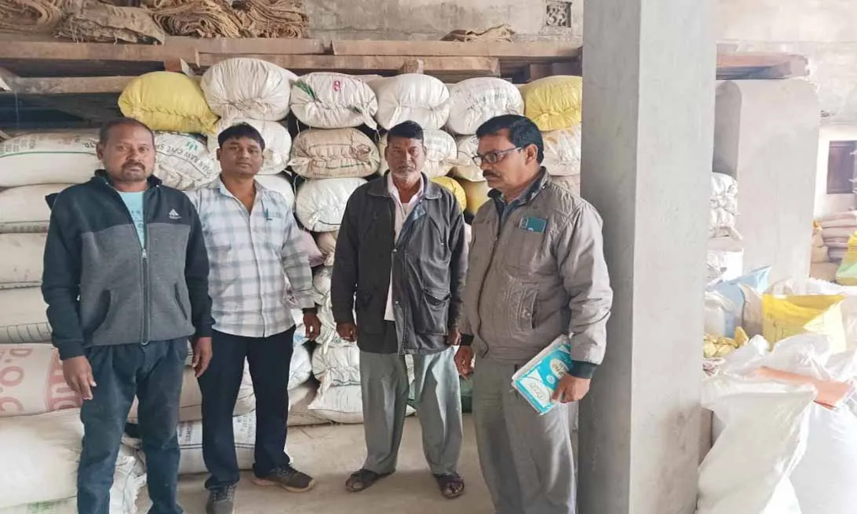 Food department raided, 200 quintals of paddy and tractor seized