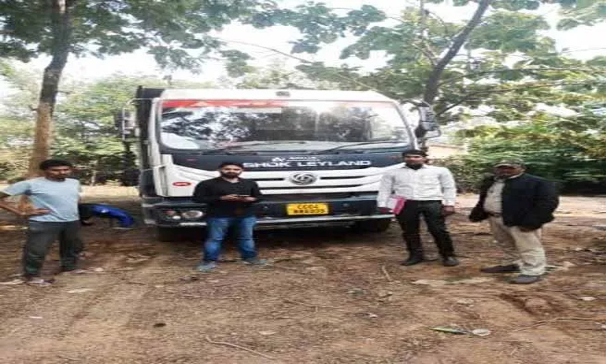 Mineral raiding action on Good Governance Day, 5 vehicles seized