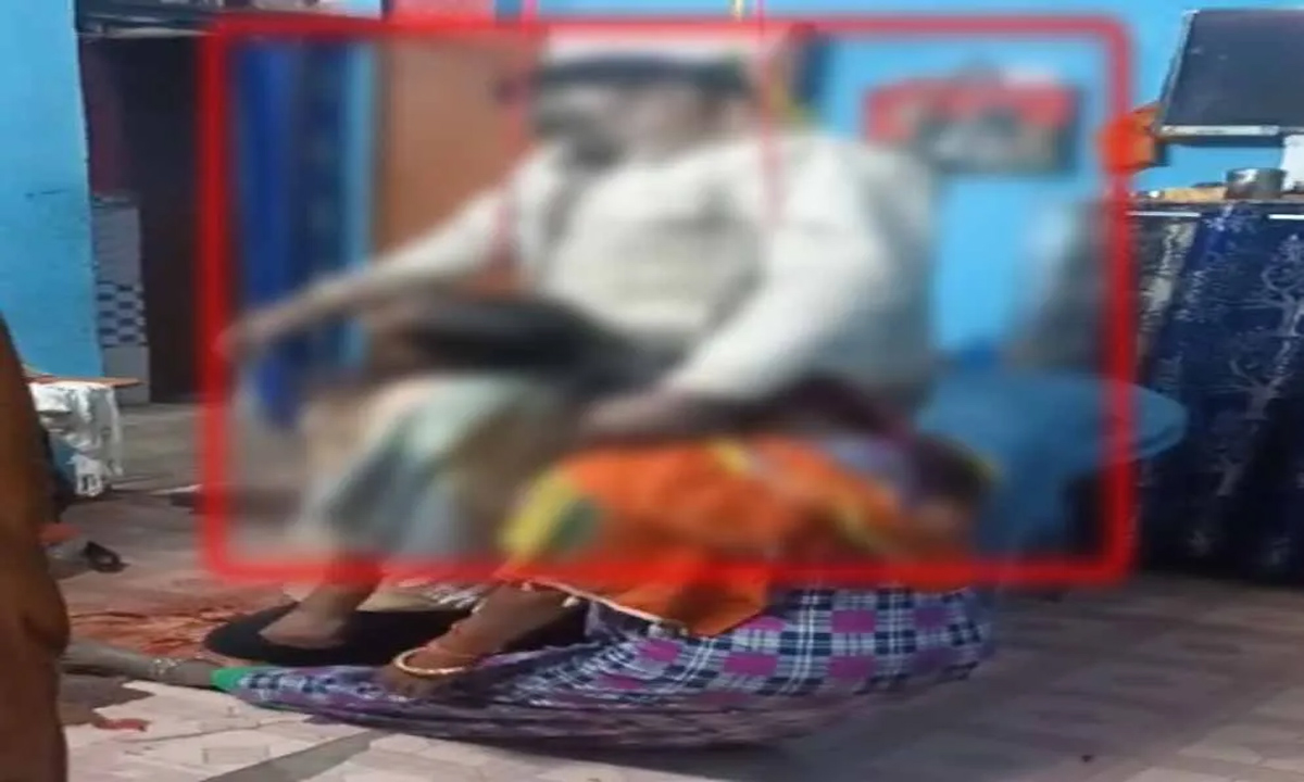 Family commits mass suicide in Mathpuraina, 3 dead bodies found in room