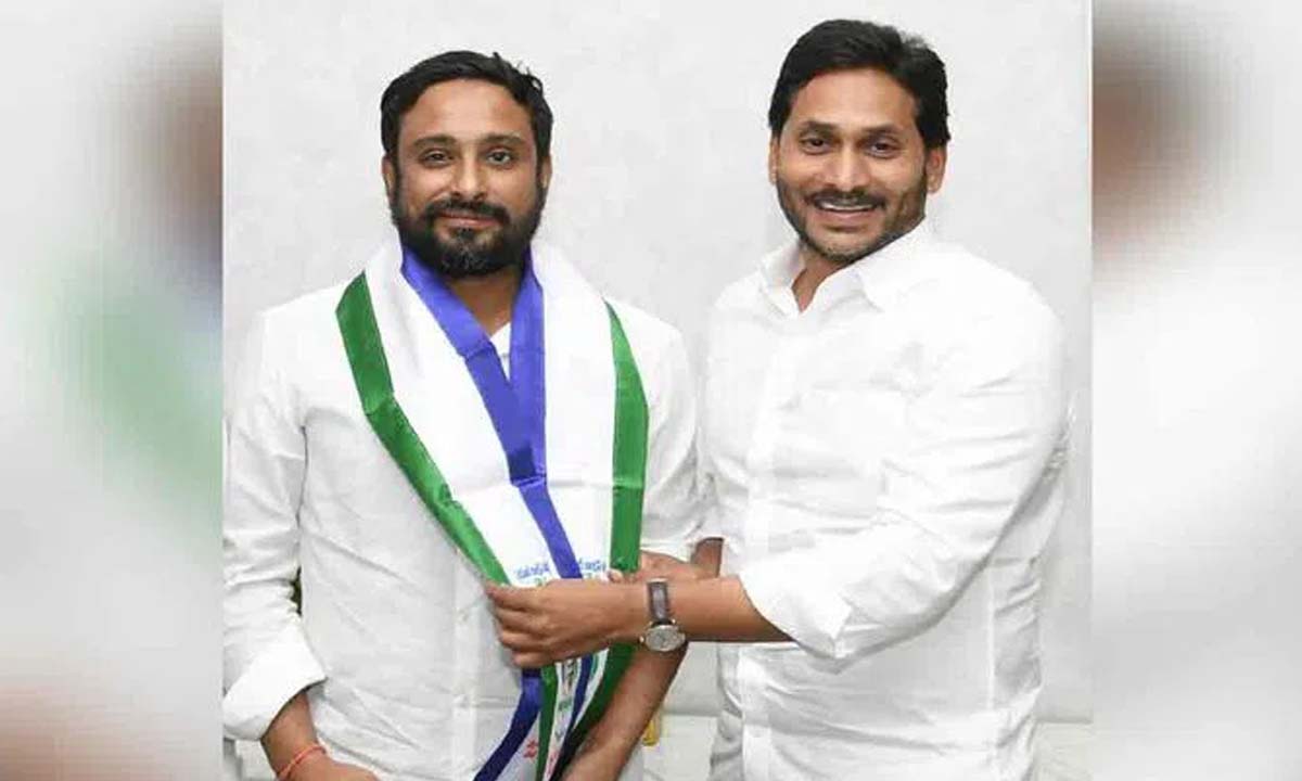 Hyderabad: Ambati Rayudu leaves YSRCP just 9 days after joining the party