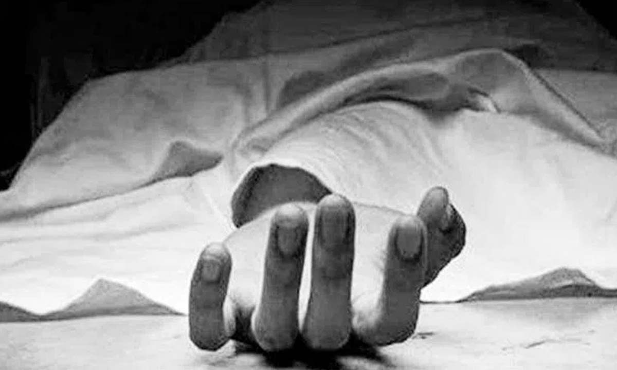 Hyderabad: Woman ends her life