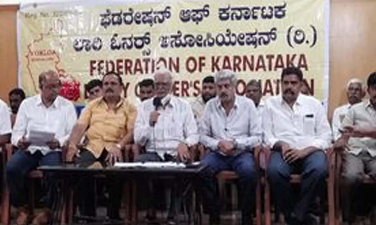 Bengaluru: Truck owners to go on indefinite strike from January 17