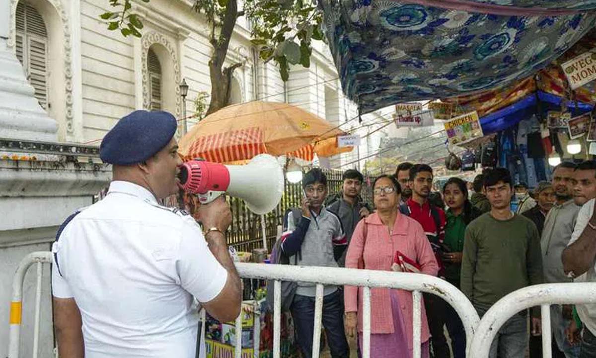 Kolkata: Threat to bomb Indian Museum, search operation continues