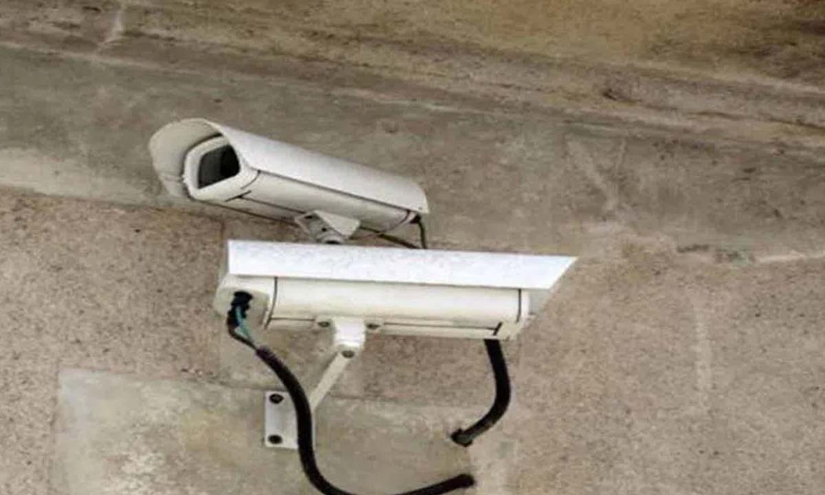 UP News: CCTV cameras now mandatory in school vans