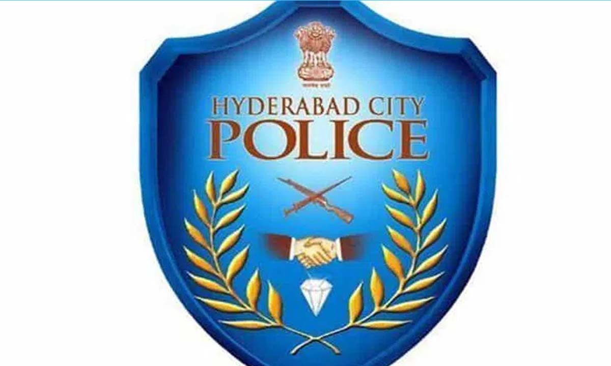 Hyderabad police found missing four year old girl in three hours