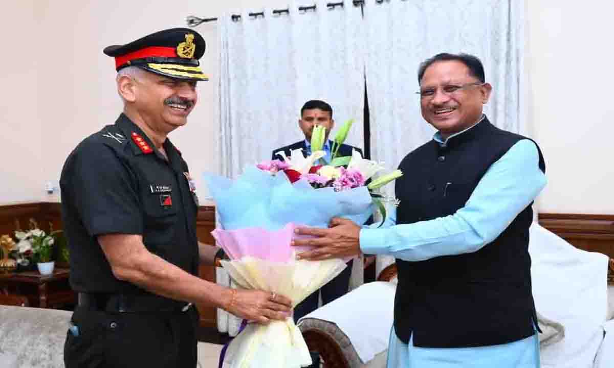 Lieutenant General PS Shekhawat met the Chief Minister