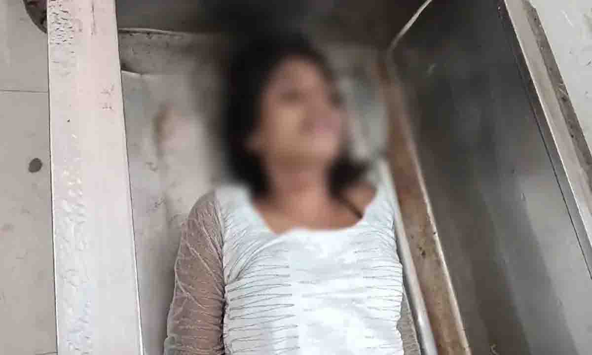 Girlfriend commits suicide at boyfriend's house