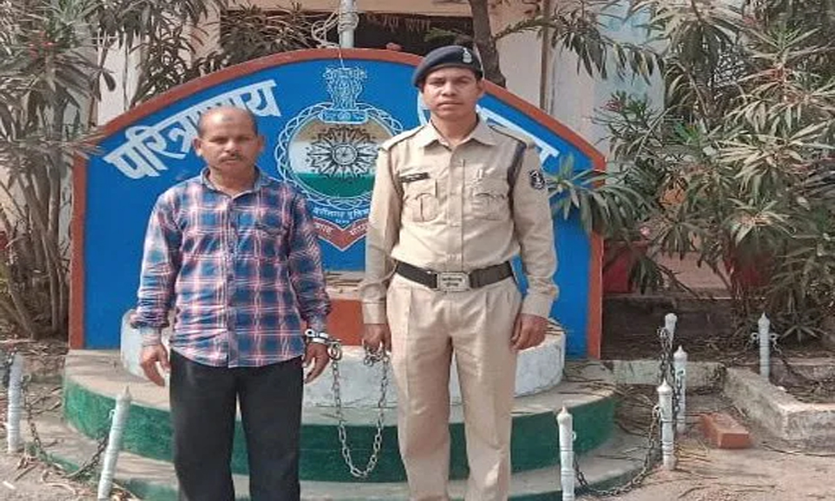 Youth arrested with liquor near Abhanpur