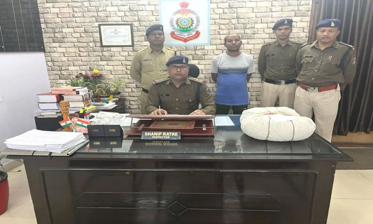 Police got information about selling ganja at home, youth arrested