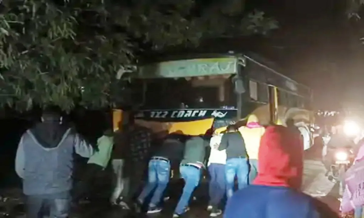 Picnic bus caught fire, school children and teachers were on board