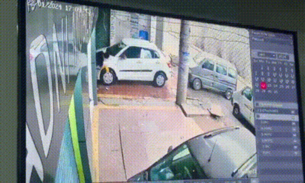 Taxi driver suffers heart attack while washing car, scene of death captured in CCTV