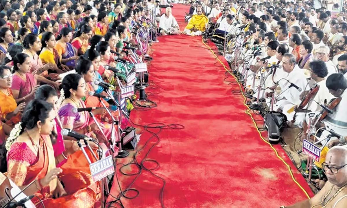 Artistes pay homage to Saint Thiyagaraja at Tiruvaiyaru