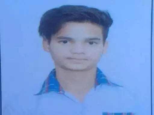 7th class student commits suicide, family in shock