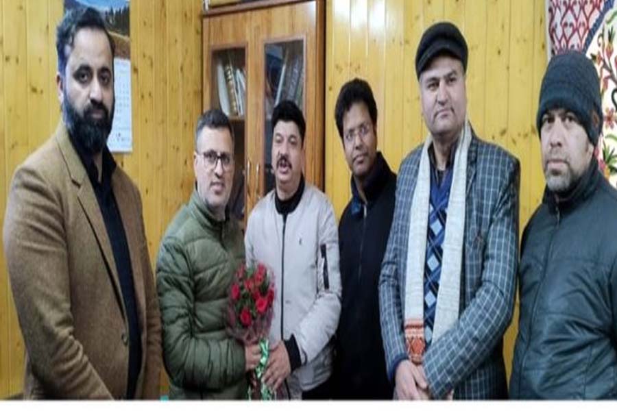 DC Bandipora visits transit accommodation Odina