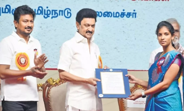 Tamil Nadu: 1,598 got job orders, CM said- 50 thousand vacancies will be filled in two years