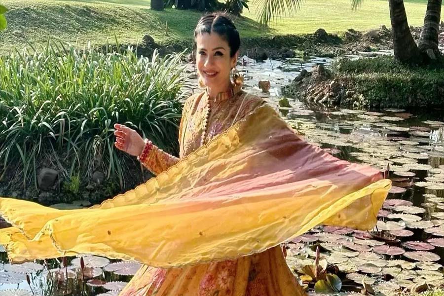 Raveena soaks up some sunshine in Tadoba