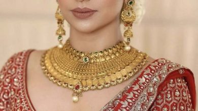 The price of 24-22 carat gold fell in India today