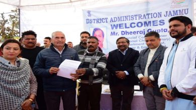 Dheeraj chairs public darbar at Marh