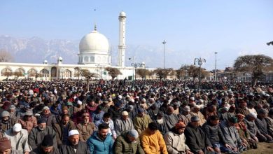 Thousands throng Hazratbal on Friday following Meraj