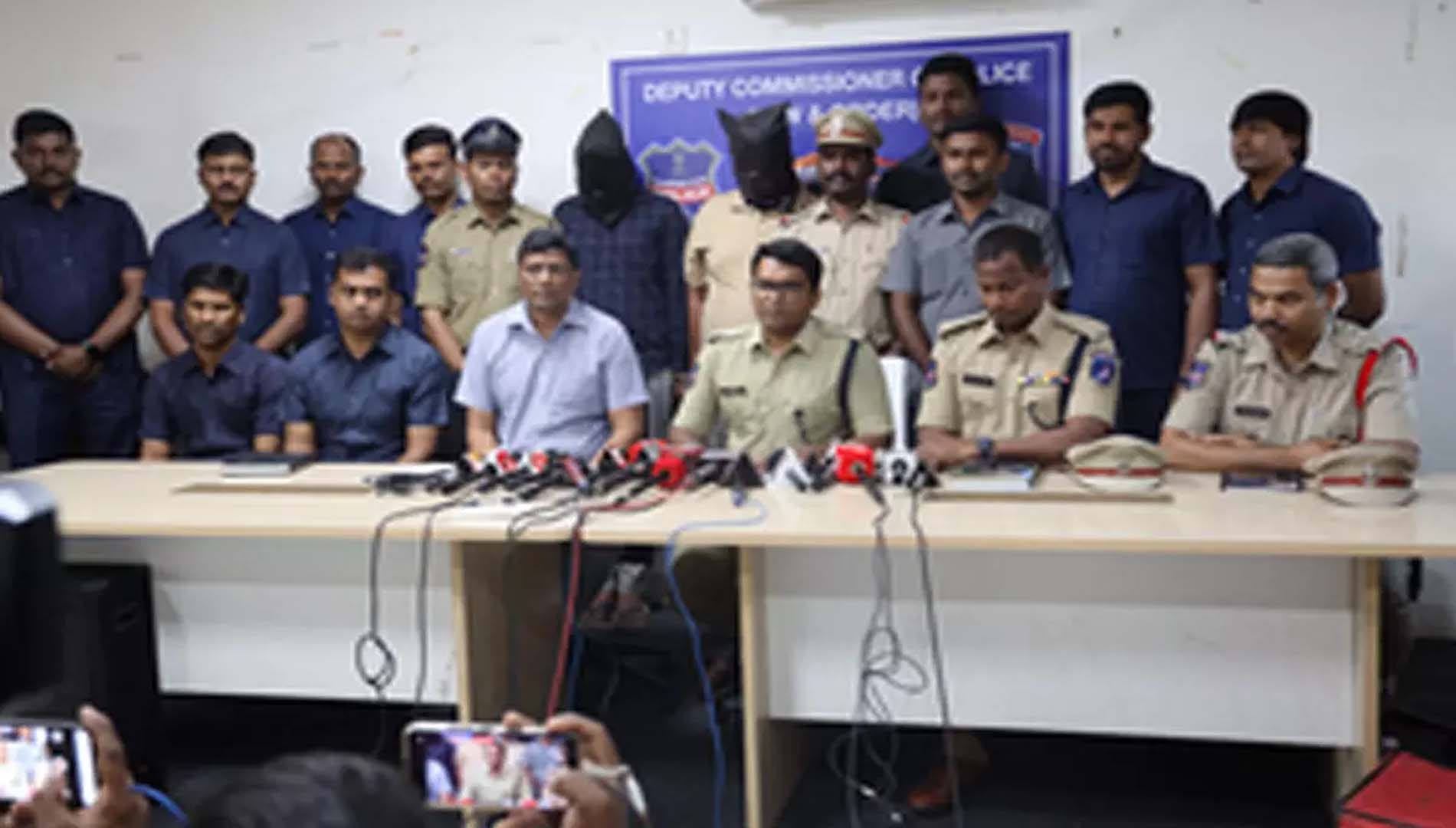 Cyberabad Police nab two drug peddlers, seize MDMA