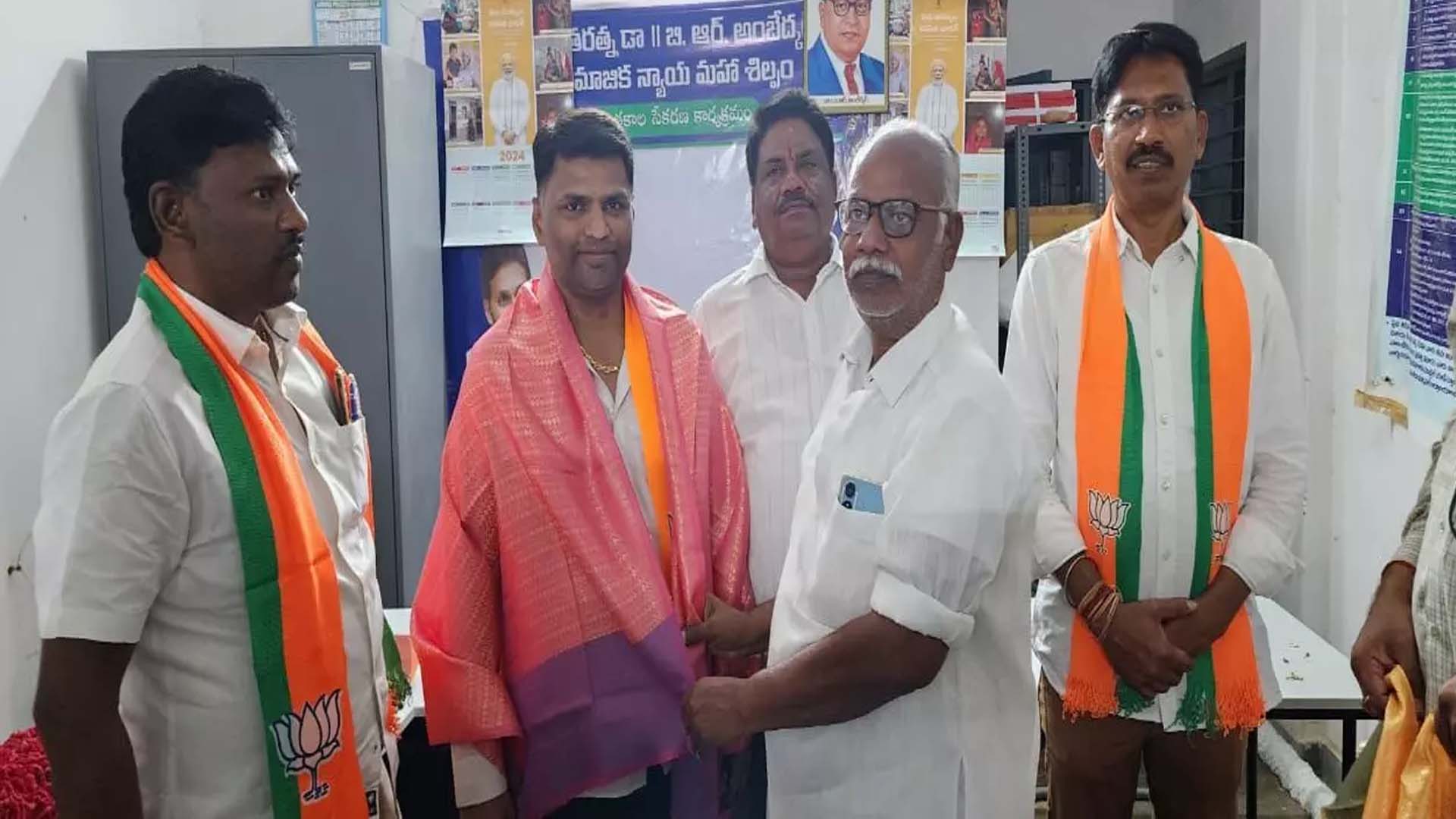 BJP leader Nagaruru Raghavendra flays Congress party