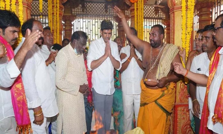 TDP leader Dr. Pemmasani Chandrashekhar offered prayers in temples.