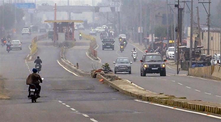 Temperature drops due to cloudy sky in Amritsar