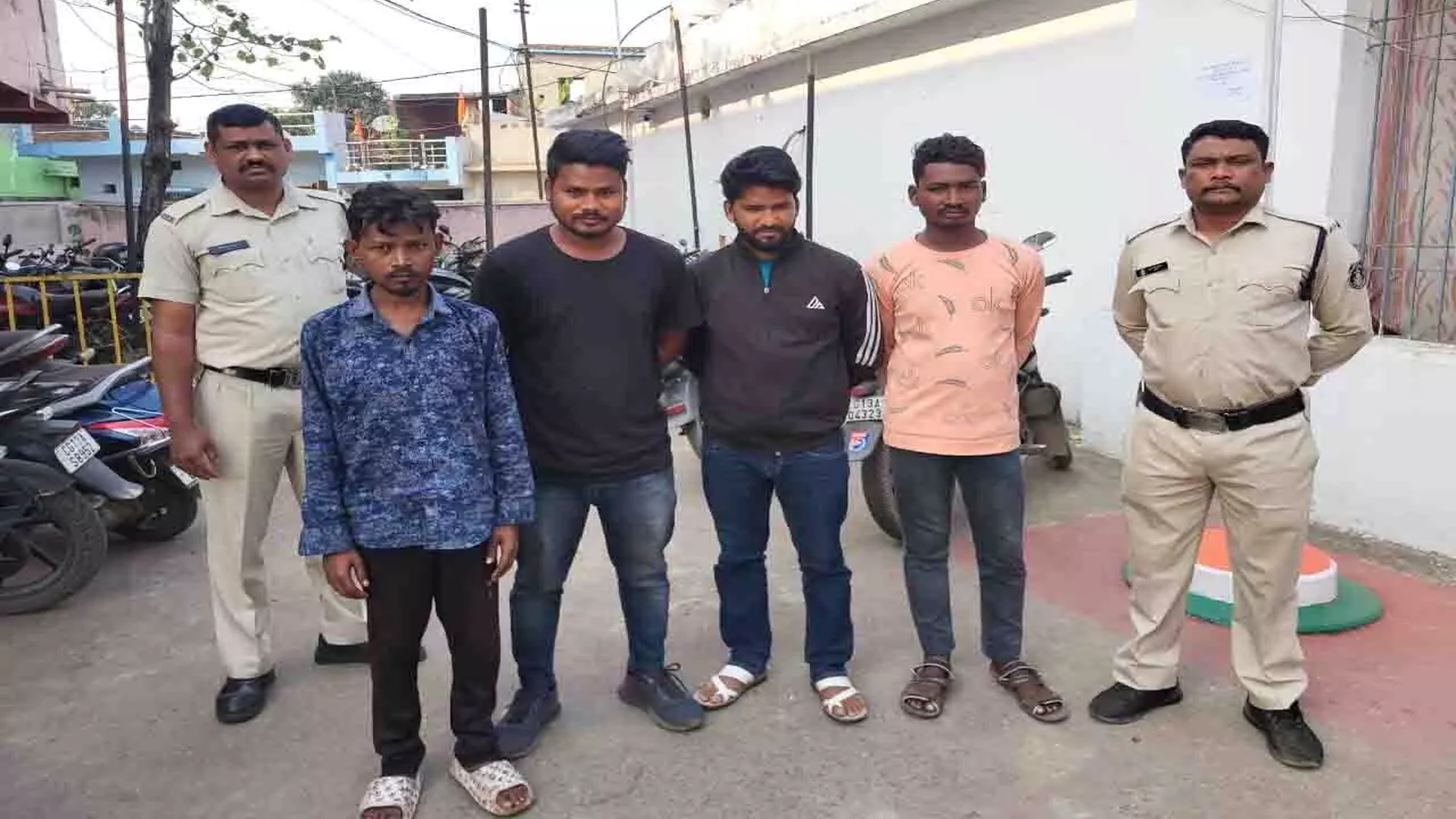 4 gamblers arrested for gambling with Staiger on the side of the highway