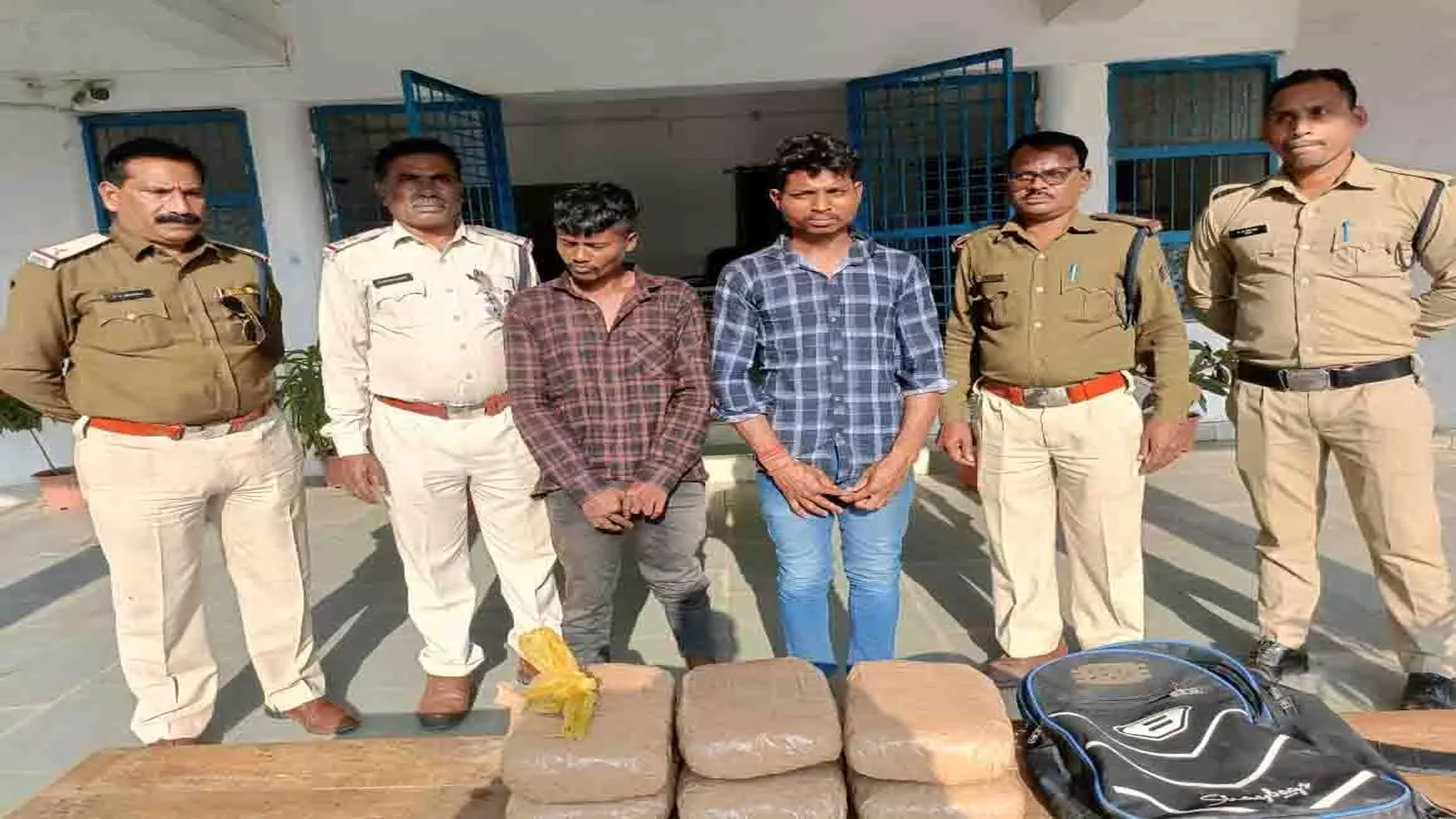 Two smugglers carrying ganja on bike arrested