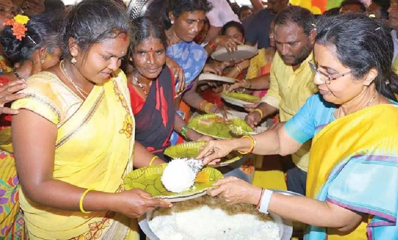 Naidu started Anna canteens to end hunger: Bhuvaneswari