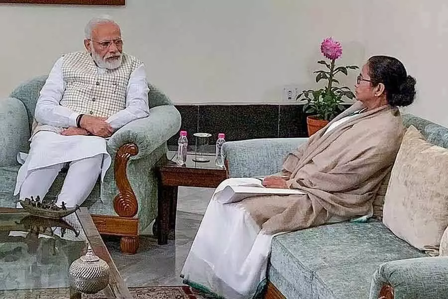 Bengal Chief Minister Mamata Banerjee can meet Prime Minister Narendra Modi at Raj Bhavan