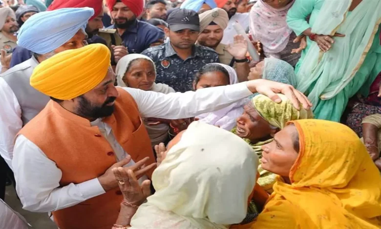 CM Bhagwant Mann met the families of the victims in Sangrur district