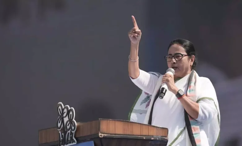 Salute to Arun Goyal for not succumbing to BJP pressure: Mamata Banerjee