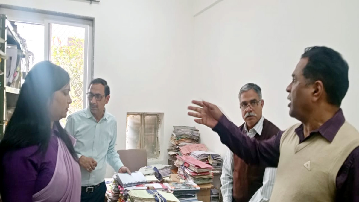 Director Integrated Child Development Services Bunkar inspected the directorate