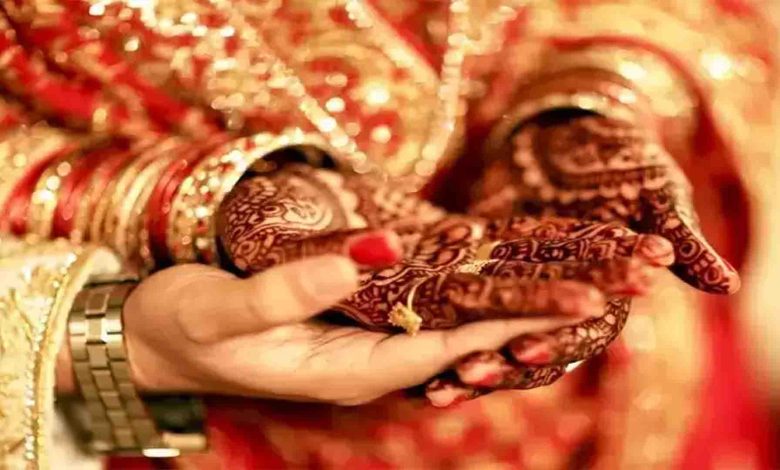 If you are facing problems in marriage, try these solutions