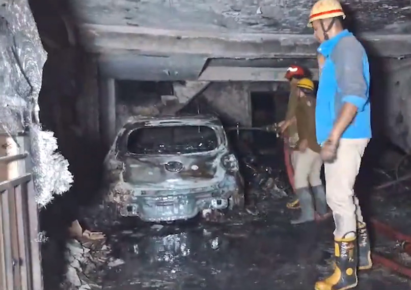 Fire breaks out in four-storey building in Delhi, 4 including two children killed