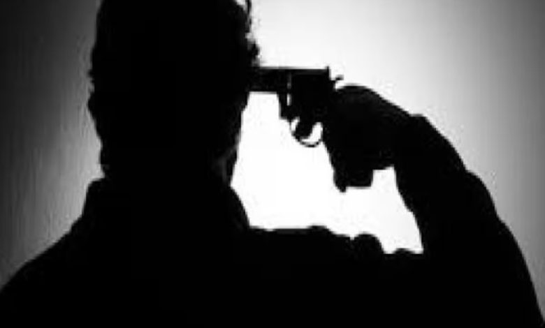 Constable commits suicide by shooting himself in Datia