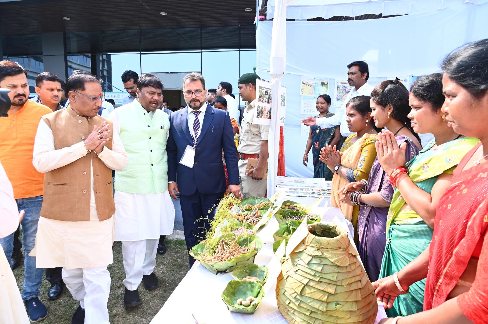 Chief Minister inaugurated the exhibition organized at Chhattisgarh Climate Change Conclave 2024