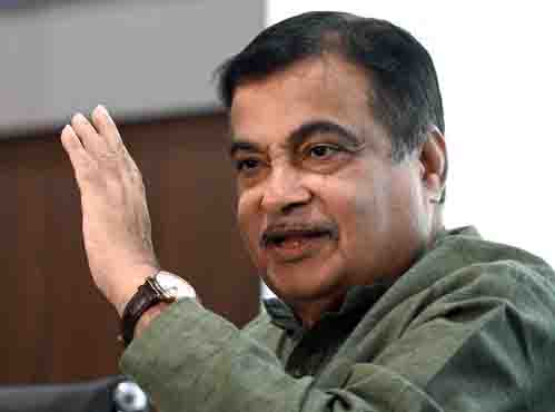 Gadkari approves Rs 850 crore for road projects in Telangana