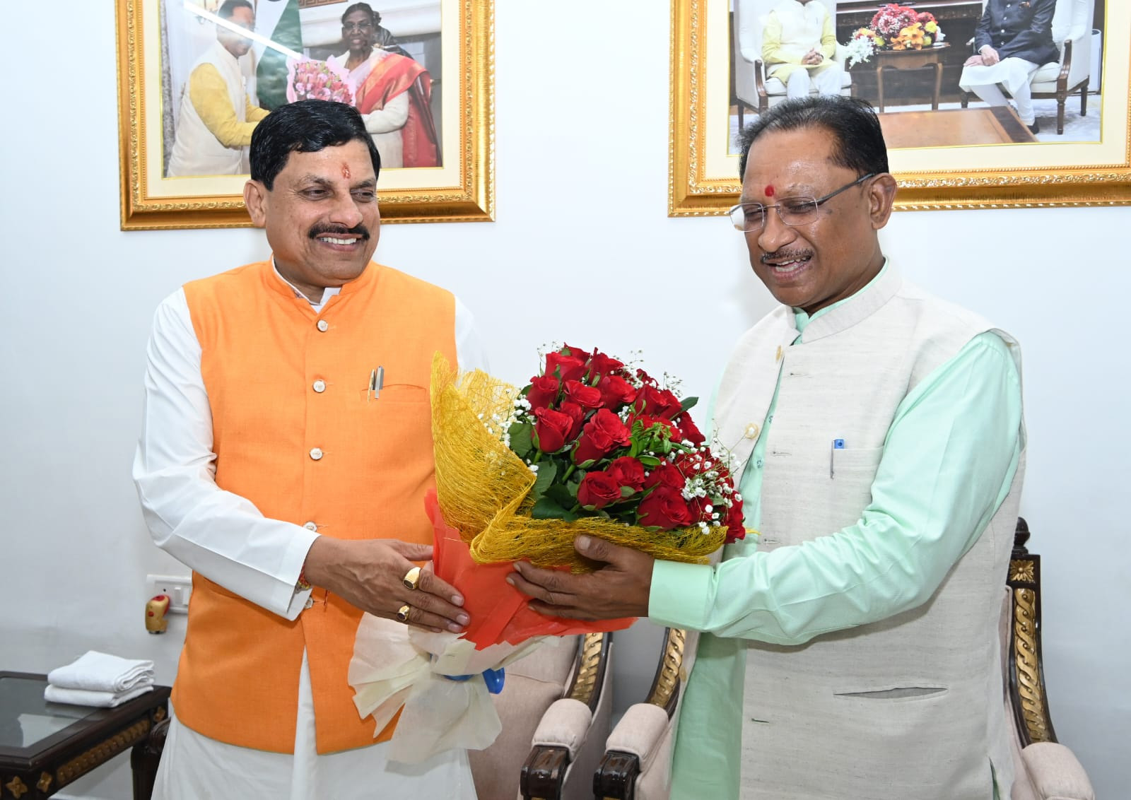 Madhya Pradesh Chief Minister Dr Yadav pays courtesy visit to Chief Minister Shri Sai