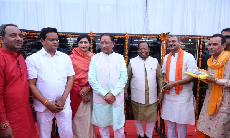 Chief Minister Shri Vishnu Deo Sai inaugurated and performed Bhoomipujan for 65 development projects costing more than Rs 28 crore in Balod district