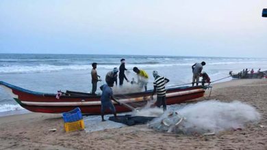 Sri Lankan Navy arrested seven Indian fishermen