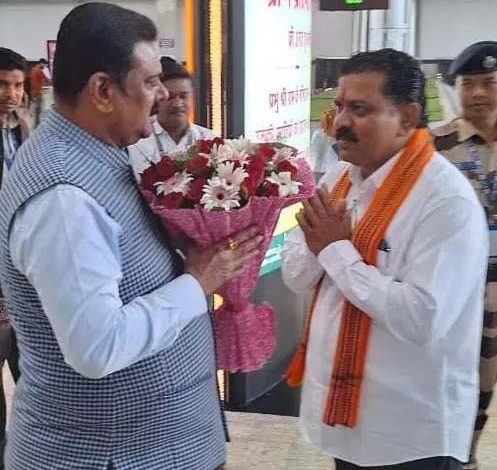 Union Minister of State Kapil Moreshwar Patil reached Raipur, Vijay Sharma welcomed