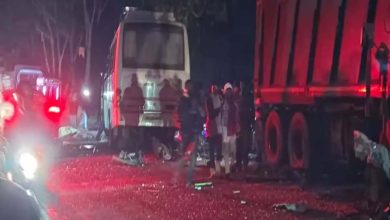 Heavy collision between a bus and truck full of wedding processions, 5 dead