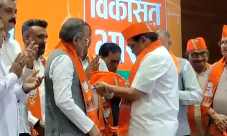 Arjun Modhwadia joins BJP, gave a shock to Congress yesterday