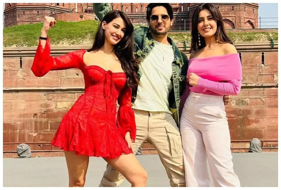 Siddharth Malhotra promotes 'Yoddha' with Raashi Khanna and Disha Patani in Delhi