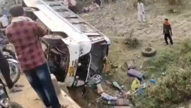 Bus crashes on river bank, 30 people injured